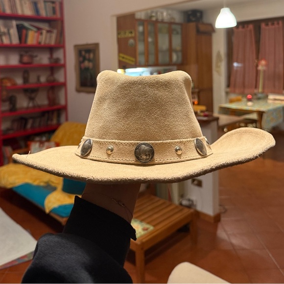 Minnetonka Genuine Leather Cowgirl Hat with Silver Details - Size M - Picture 2 of 7